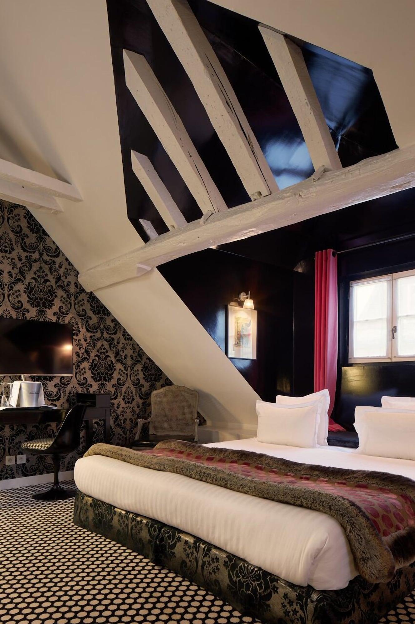 Hotel Du Petit Moulin