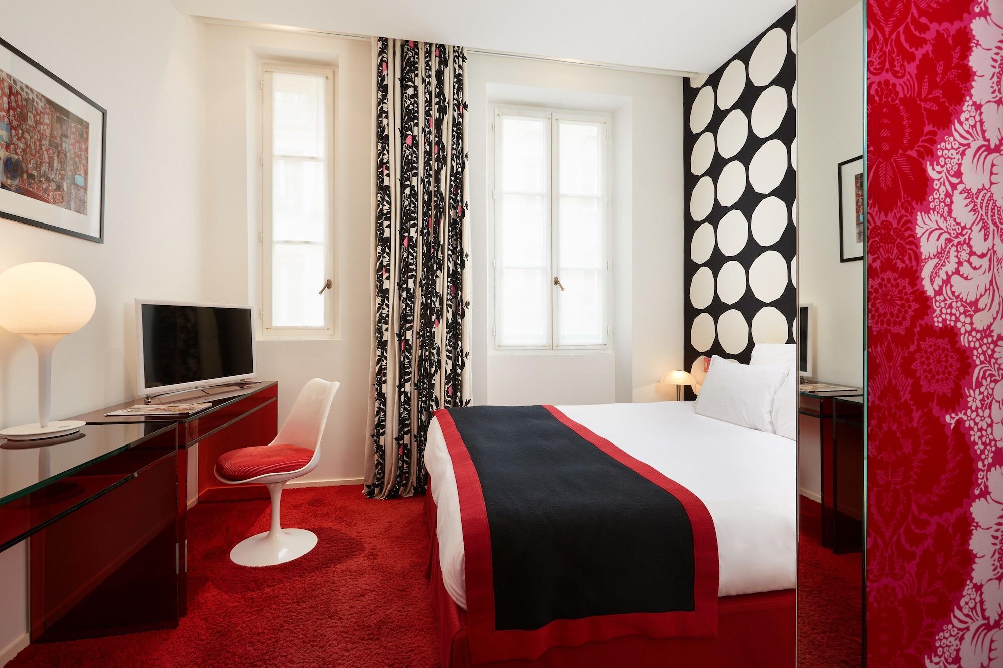 Du Petit Moulin 4* Paris
