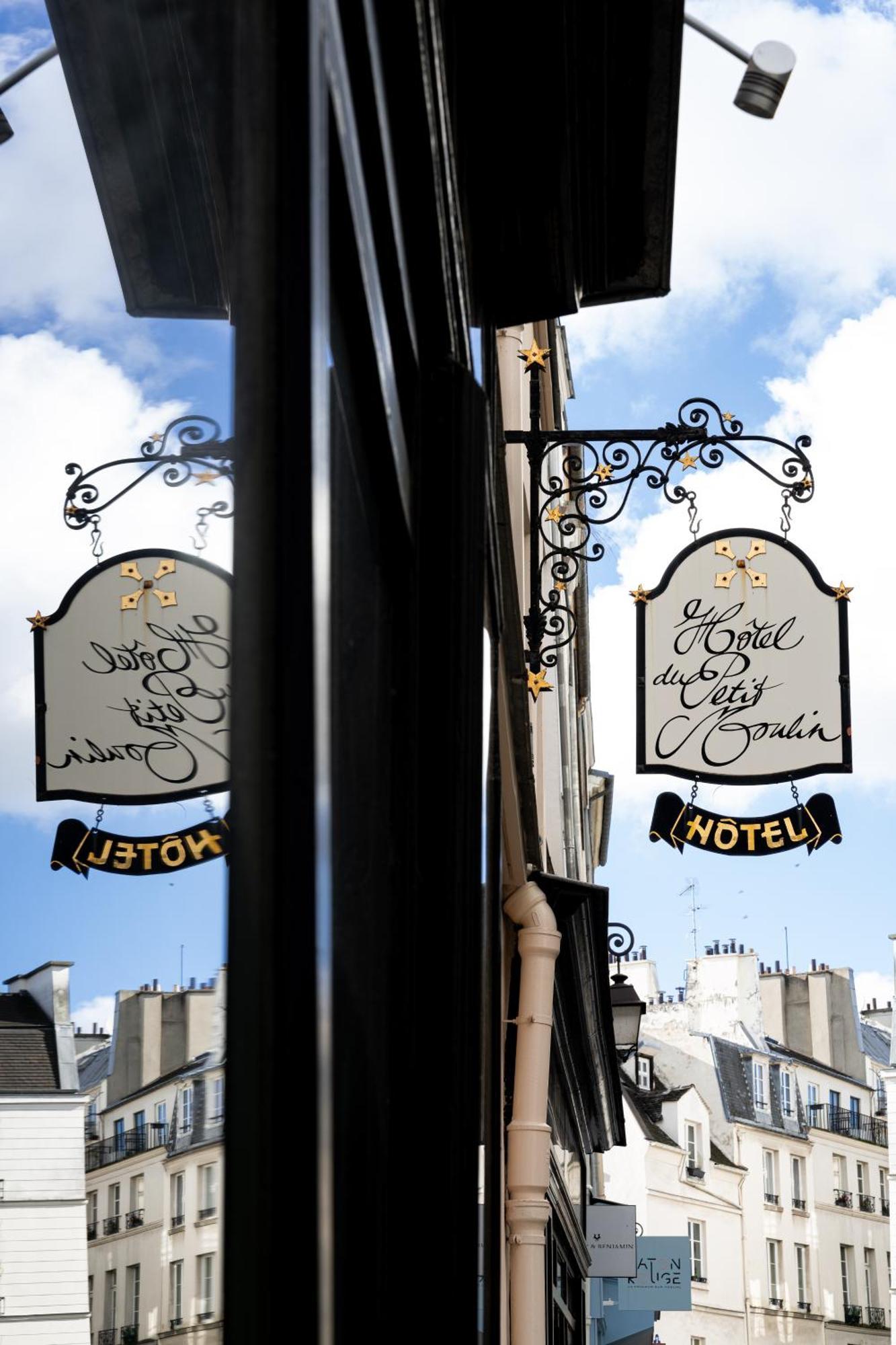 Du Petit Moulin Paris