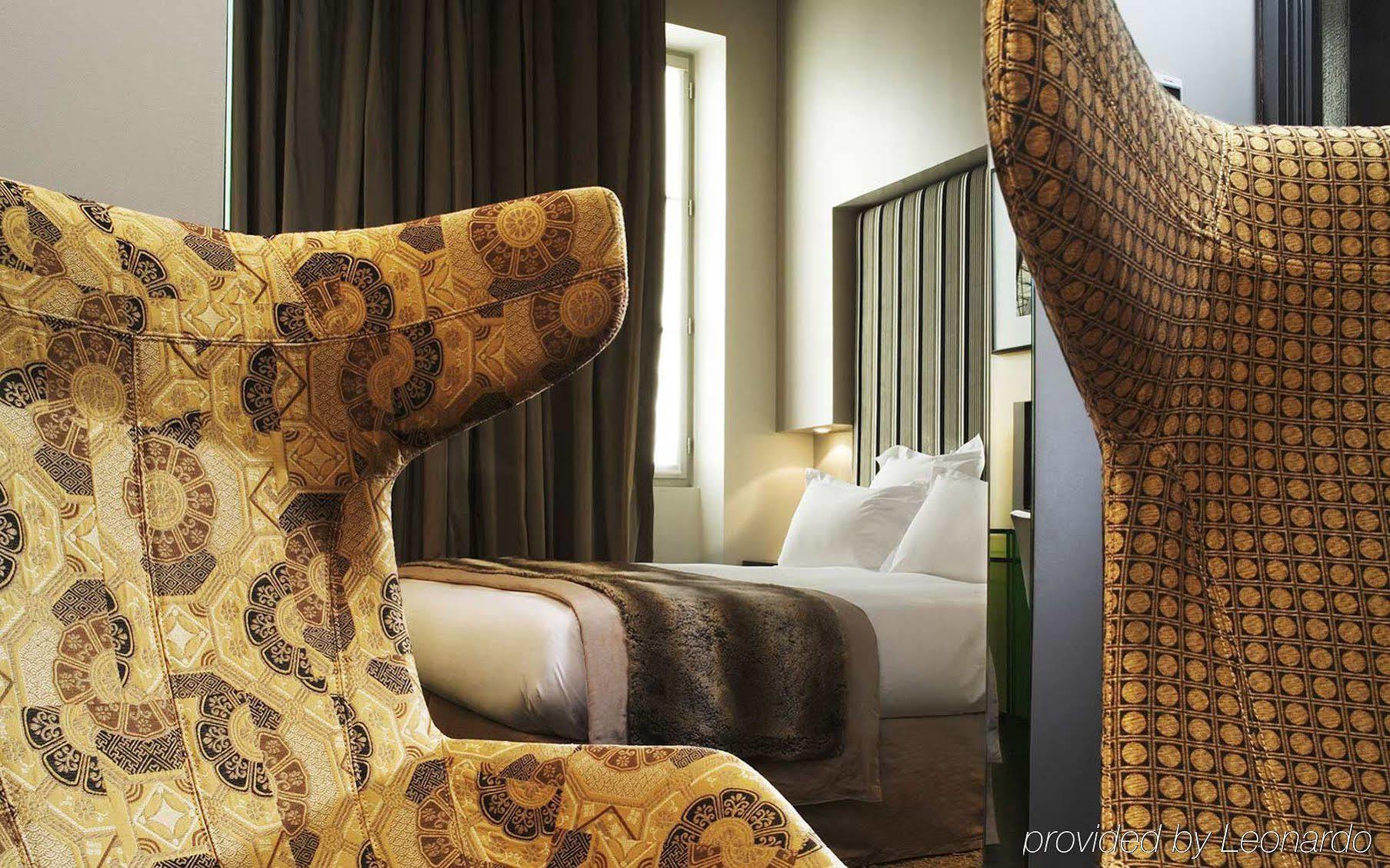 Du Petit Moulin Hotel Paris